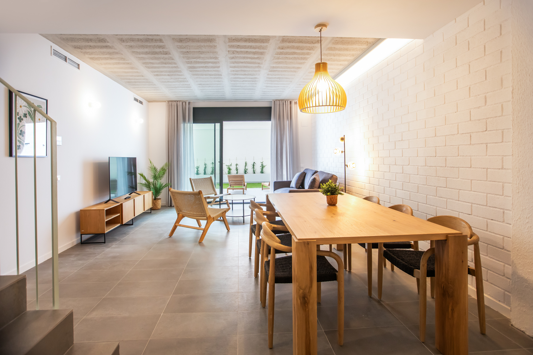Interior EPÓMENES — saló menjador